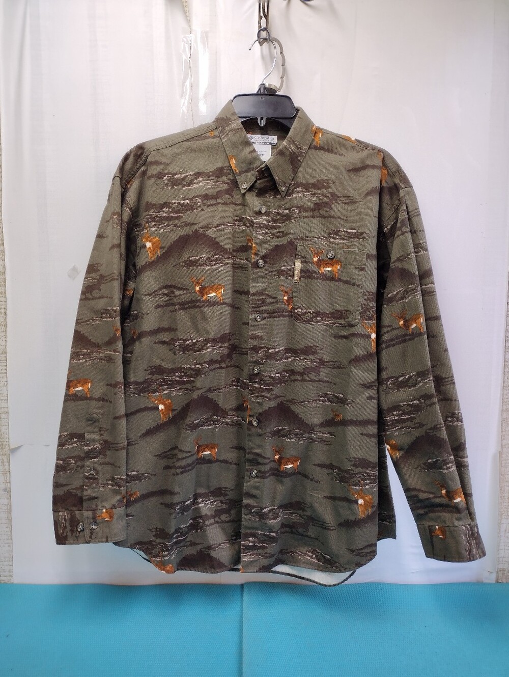 Columbia River Lodge Men's Deer Print Long Sleeve Button Down Shirt Military XL